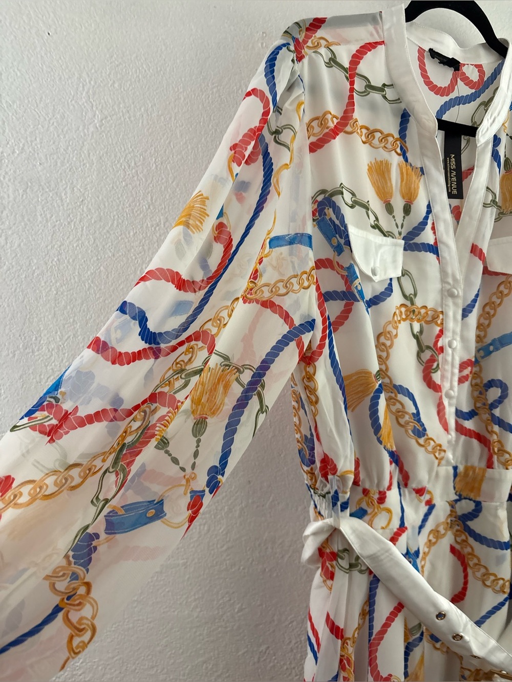 Miss Avenue dress white base with a vibrant red, blue, and gold chain print 2XL - Picture 3 of 7